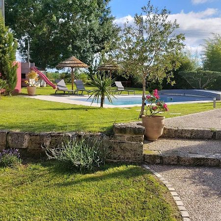 Les Marguerites Bed and Breakfast Champdolent Exteriör bild